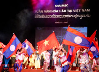 Quan hệ hữu nghị, đoàn kết đặc biệt và hợp tác toàn diện Lào - Việt Nam đời đời bền vững